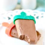 bâtonnets glacés au chocolat et yaourt grec maison,