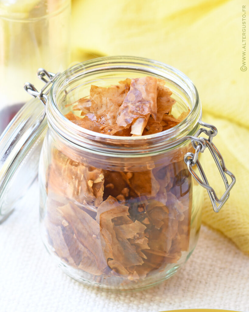 Chips de feuilles de filo sucrées légèrement caramélisées