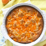 gâteau aux abricots et fleur d’oranger servi tiède
